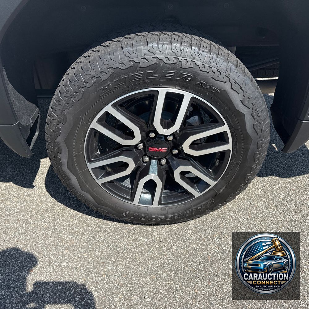 2025 GMC Sierra 1500 AT4