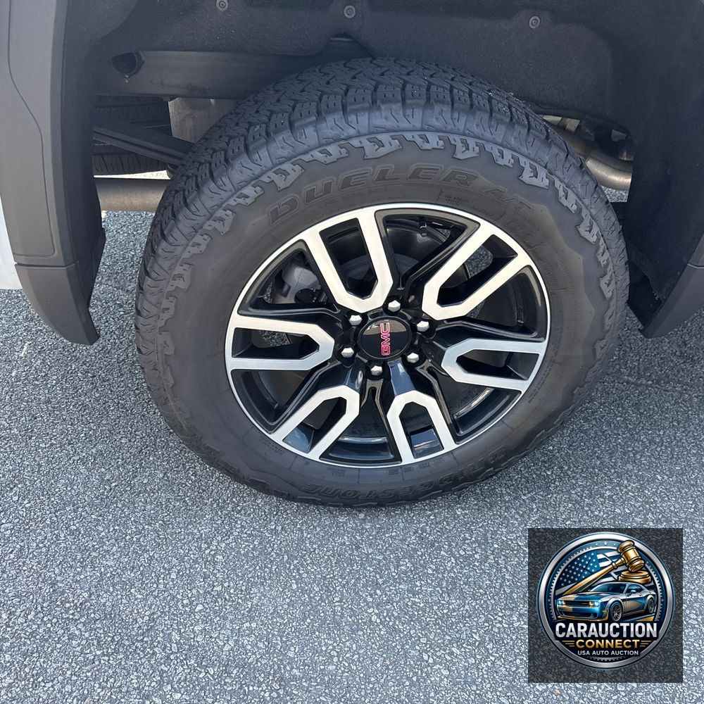 2025 GMC Sierra 1500 AT4