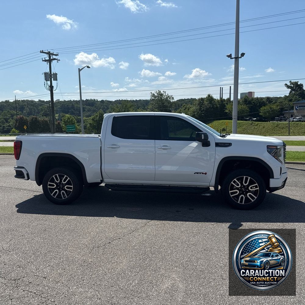 2025 GMC Sierra 1500 AT4