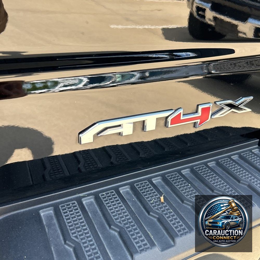 2025 GMC Sierra 1500 AT4X