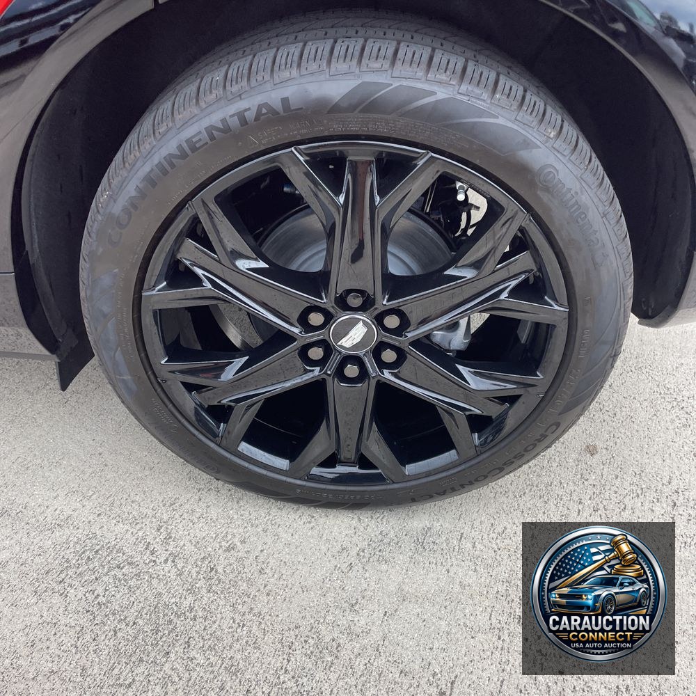 2025 Cadillac OPTIQ Sport 1