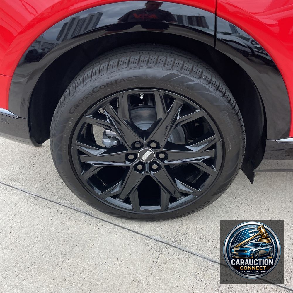 2025 Cadillac OPTIQ Sport 1
