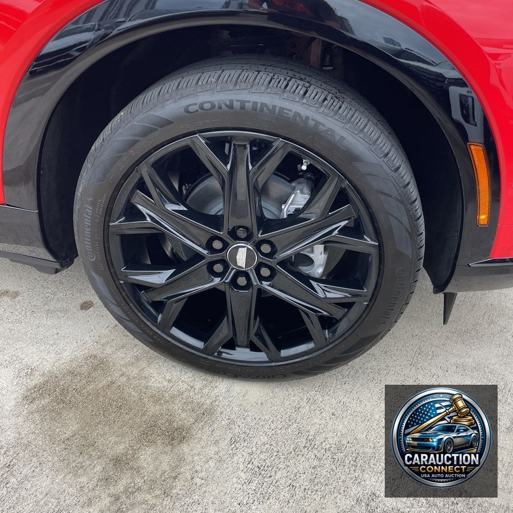 2025 Cadillac OPTIQ Sport 1