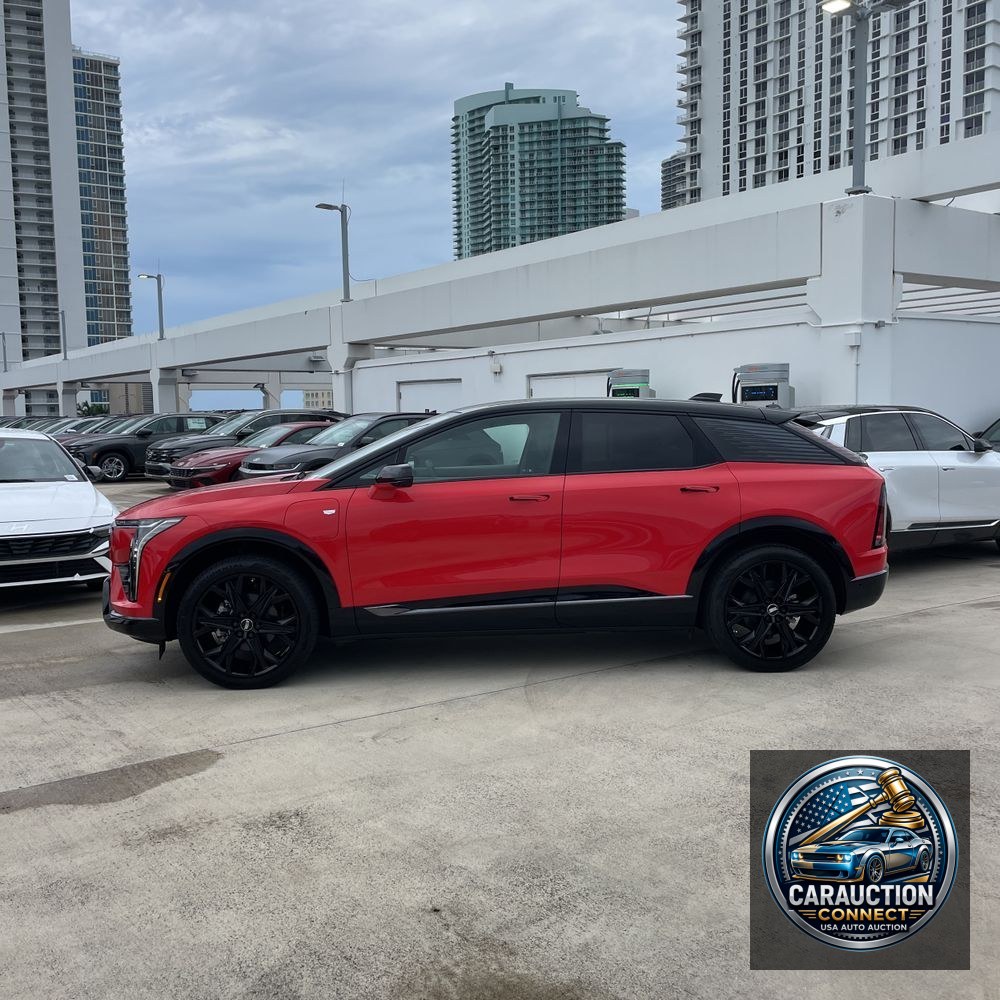 2025 Cadillac OPTIQ Sport 1
