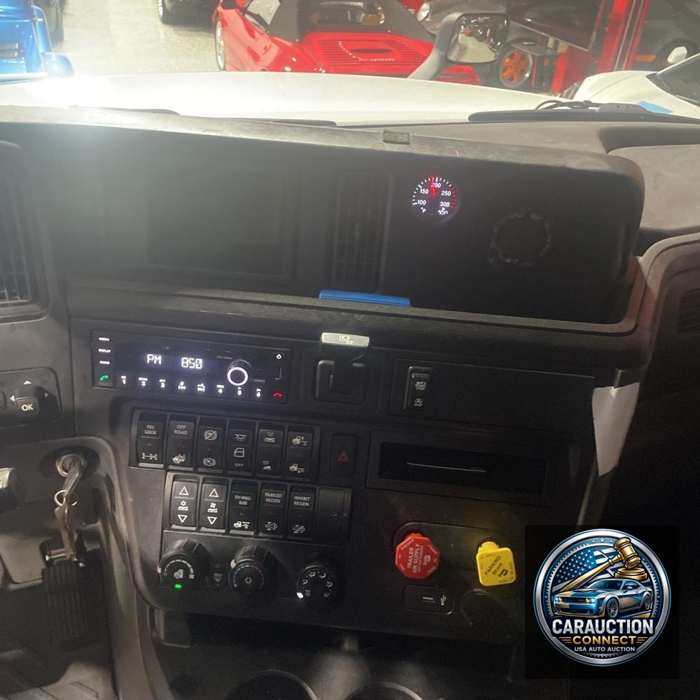 2023 International Commercial 125.3"BBC CONV CAB SBA TRACTOR 6X4 15.0L