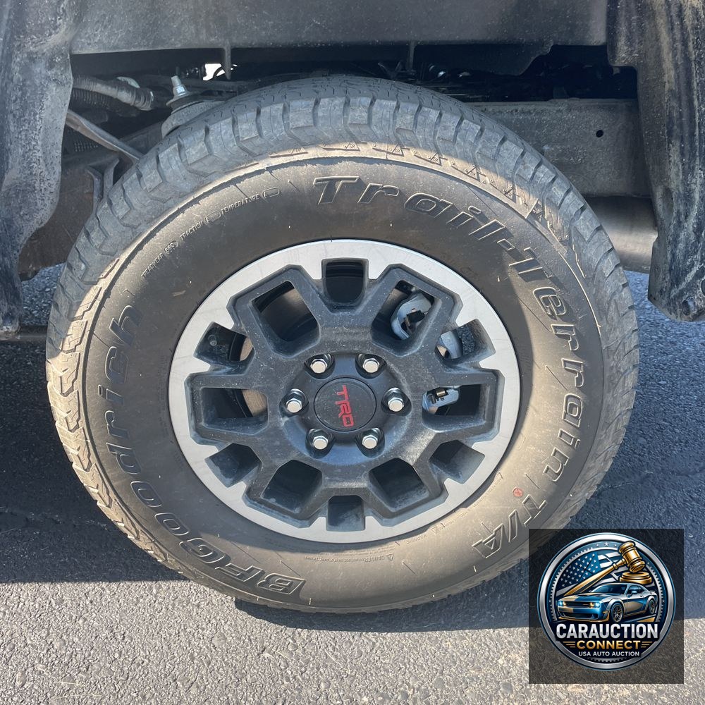 2024 Toyota Tacoma TRD Off-Road