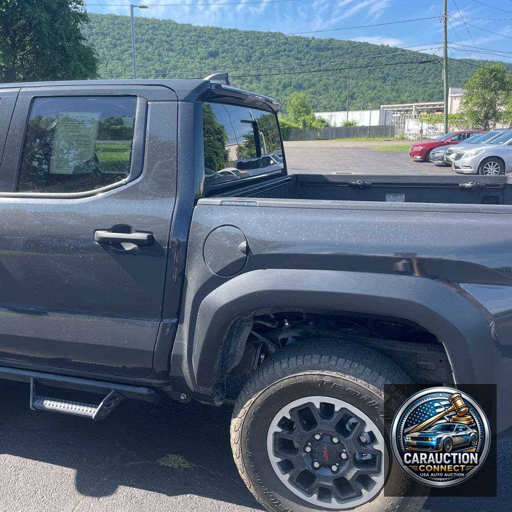 2024 Toyota Tacoma TRD Off-Road