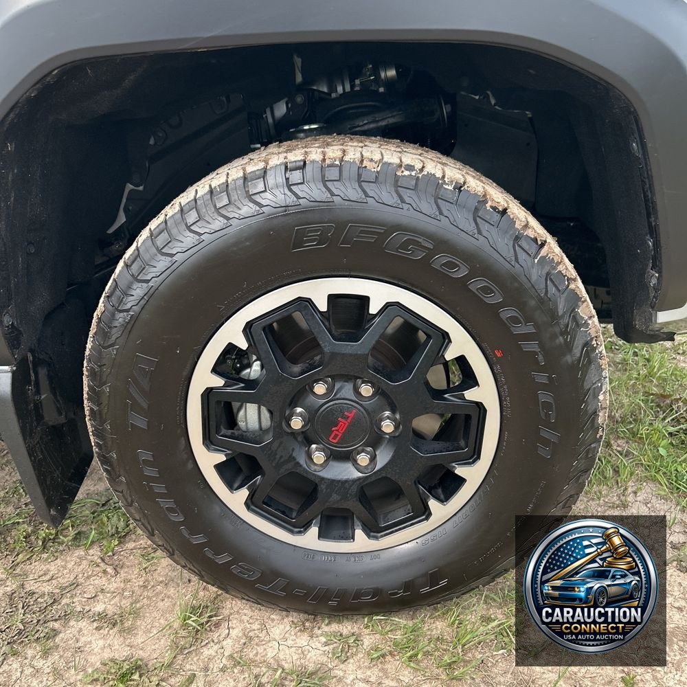 2025 Toyota Tacoma TRD Off-Road