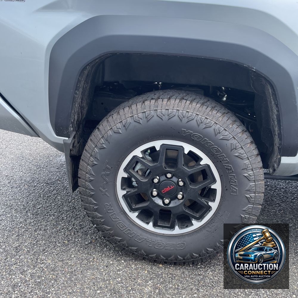 2024 Toyota Tacoma TRD Off-Road HV