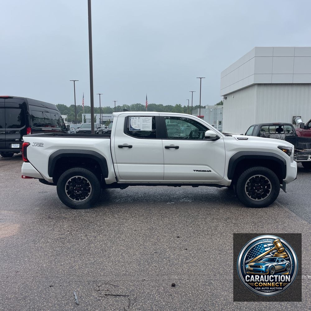 2024 Toyota Tacoma TRD Off-Road HV