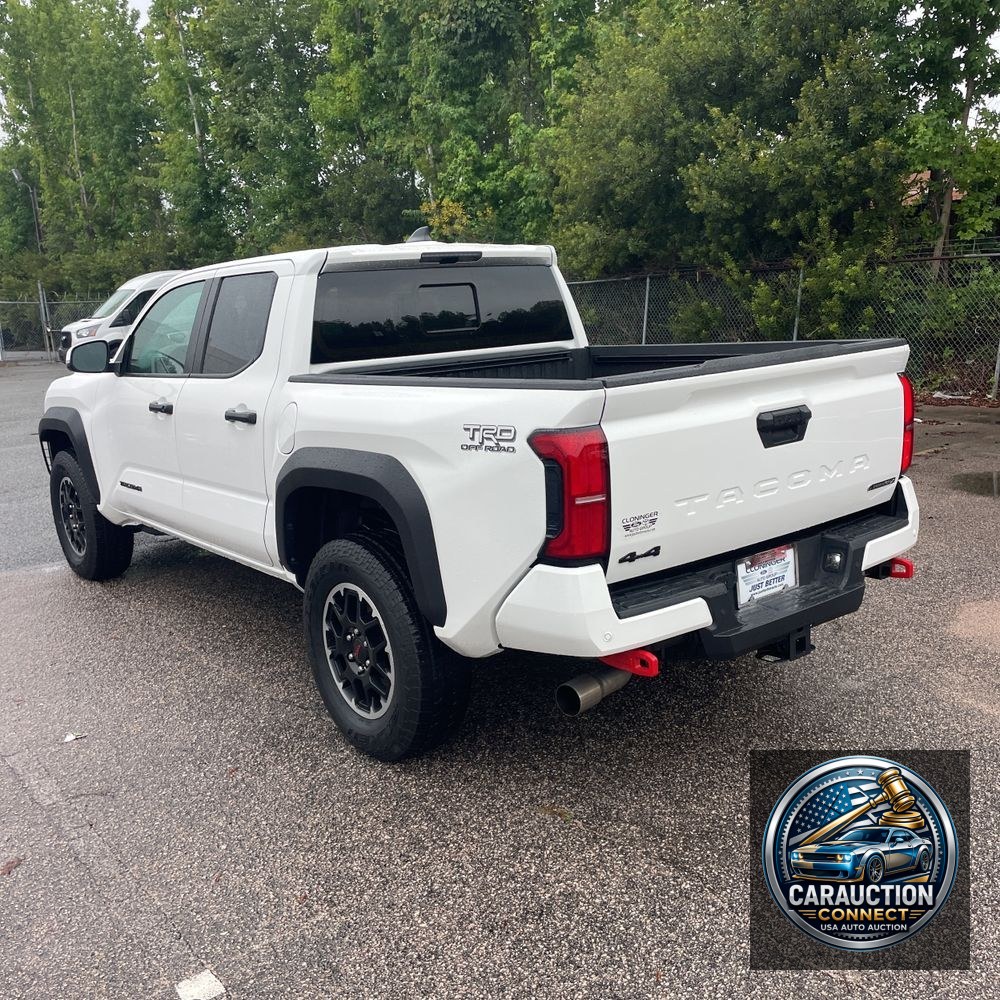 2024 Toyota Tacoma TRD Off-Road HV