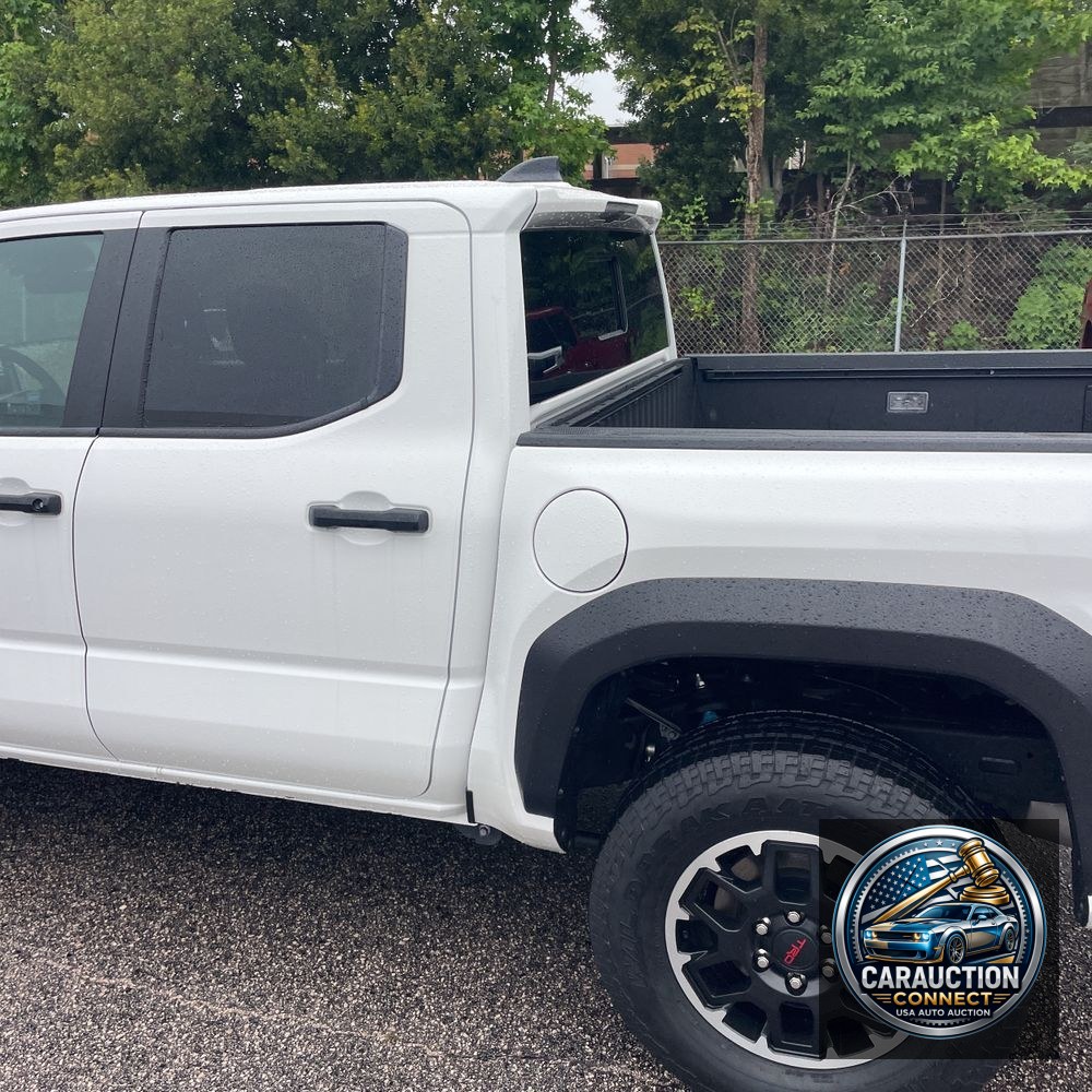 2024 Toyota Tacoma TRD Off-Road HV