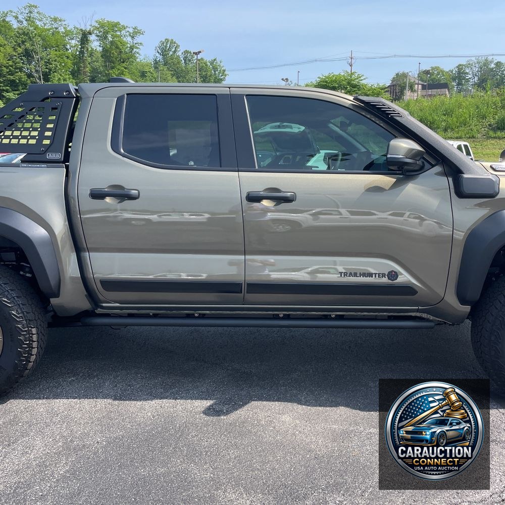 2025 Toyota Tacoma Trailhunter HV