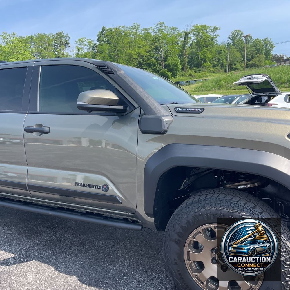 2025 Toyota Tacoma Trailhunter HV
