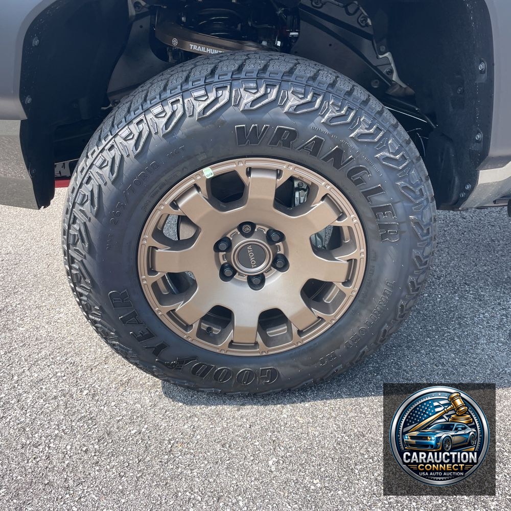 2025 Toyota Tacoma Trailhunter HV
