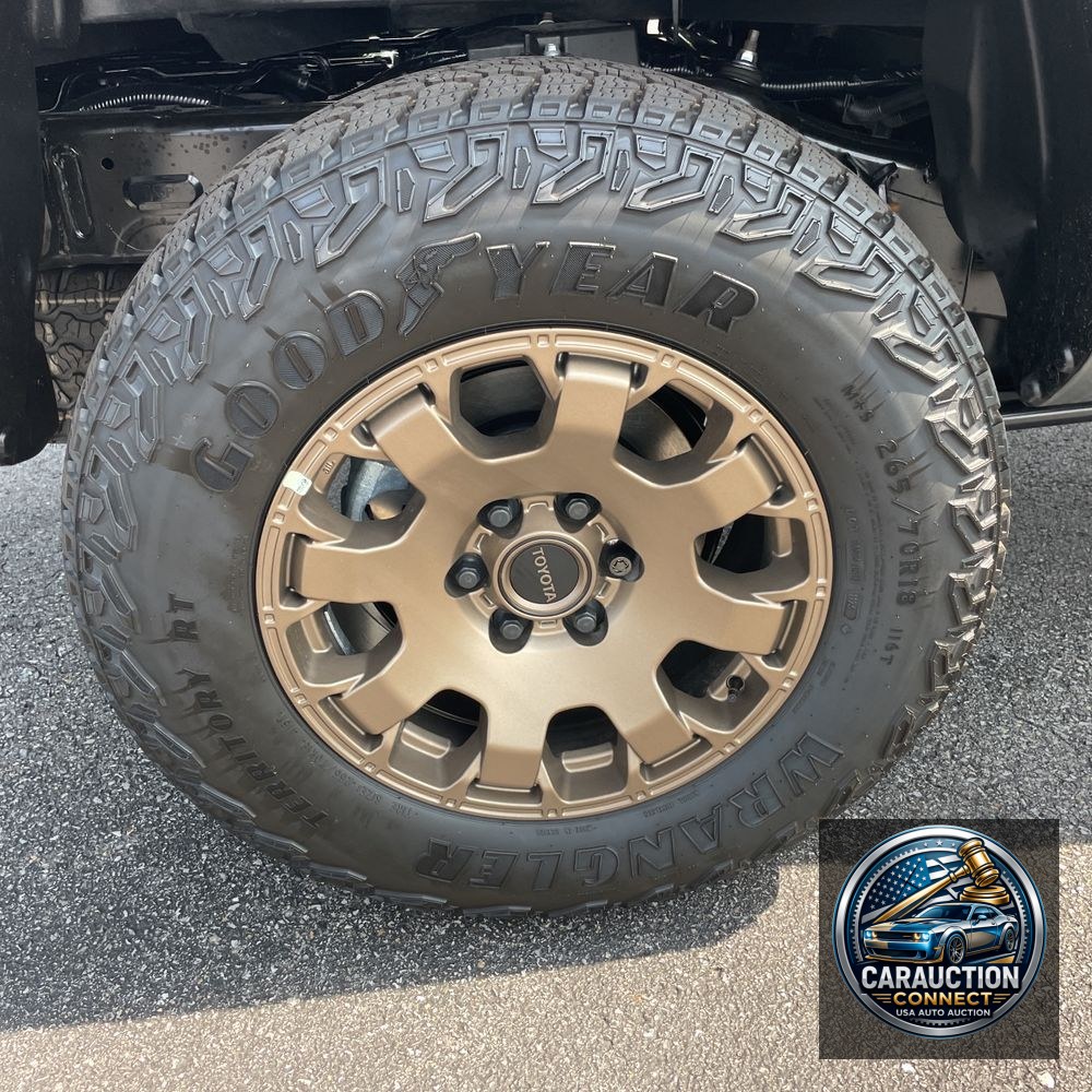 2025 Toyota Tacoma Trailhunter HV