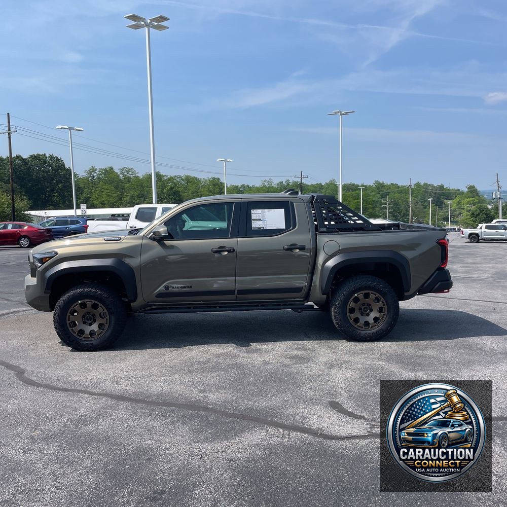 2025 Toyota Tacoma Trailhunter HV
