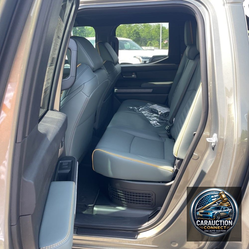 2025 Toyota Tacoma Trailhunter HV
