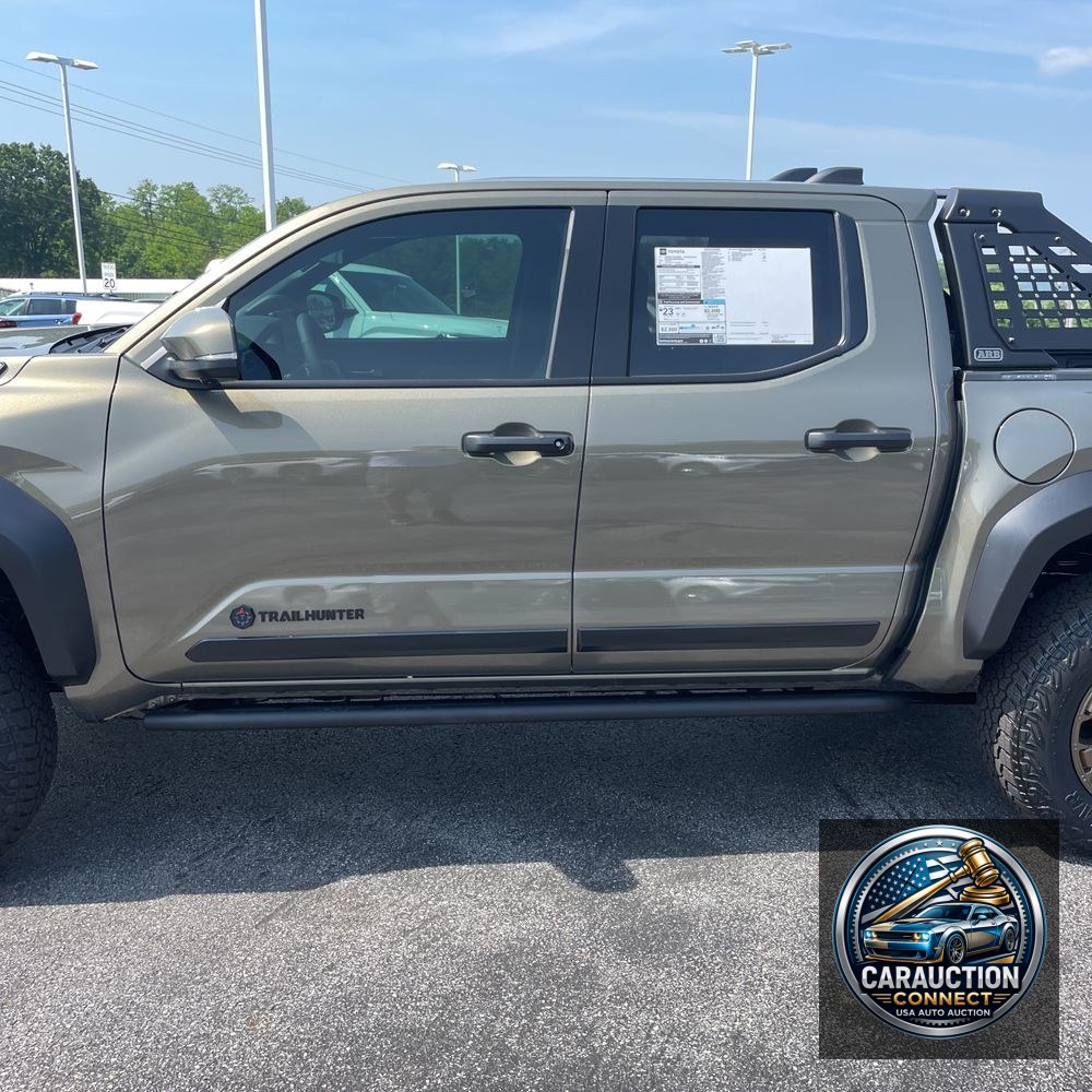 2025 Toyota Tacoma Trailhunter HV
