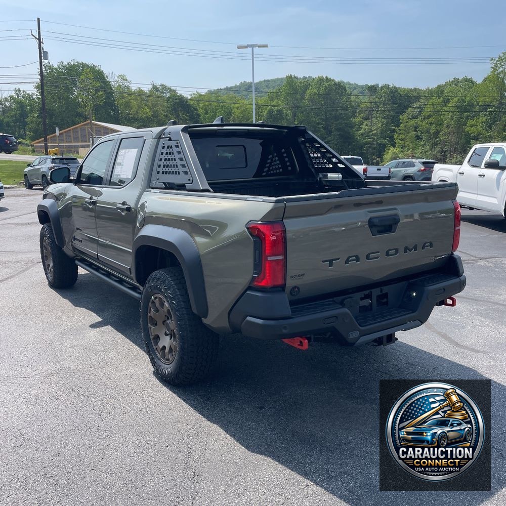 2025 Toyota Tacoma Trailhunter HV
