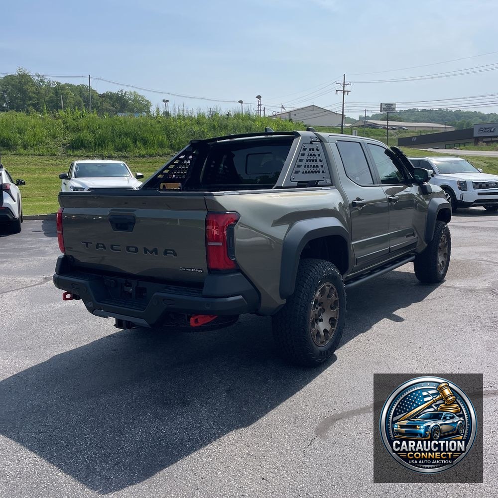 2025 Toyota Tacoma Trailhunter HV