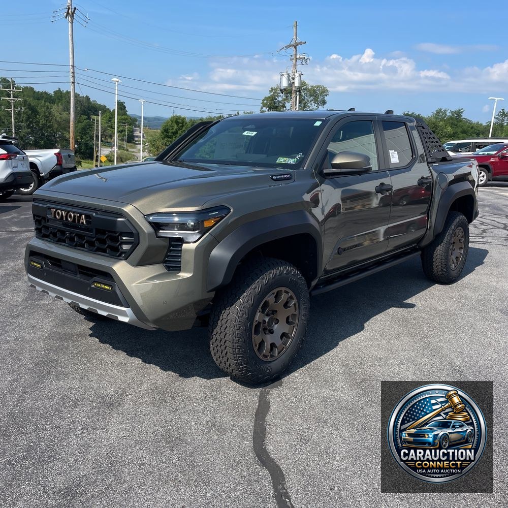 2025 Toyota Tacoma Trailhunter HV