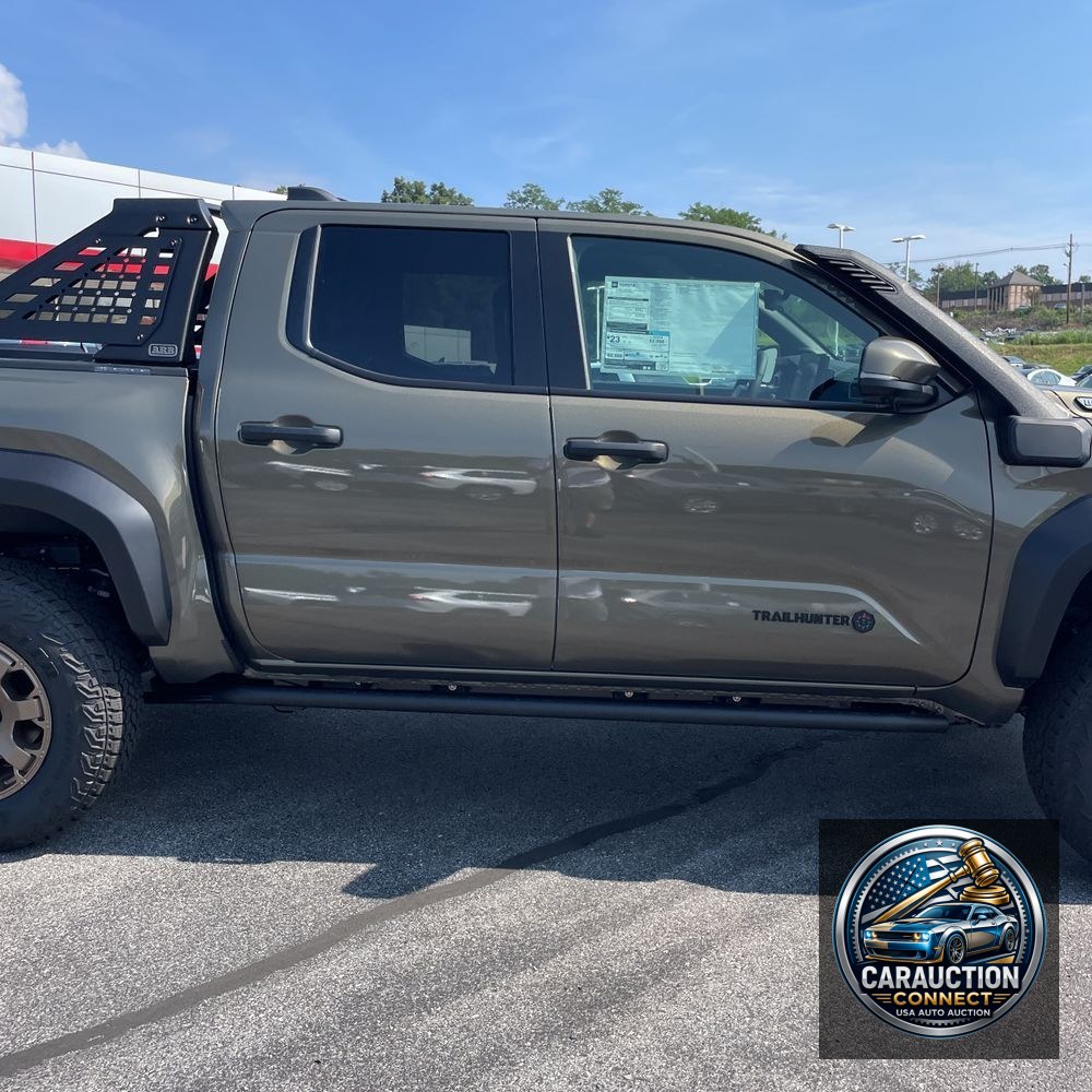 2025 Toyota Tacoma Trailhunter HV