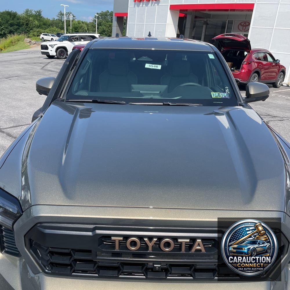 2025 Toyota Tacoma Trailhunter HV
