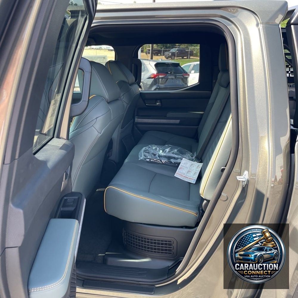 2025 Toyota Tacoma Trailhunter HV