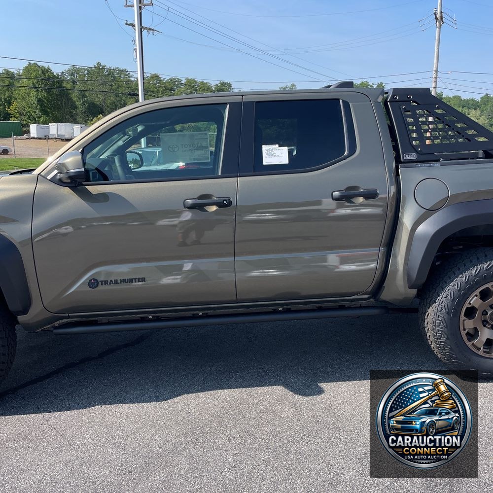 2025 Toyota Tacoma Trailhunter HV