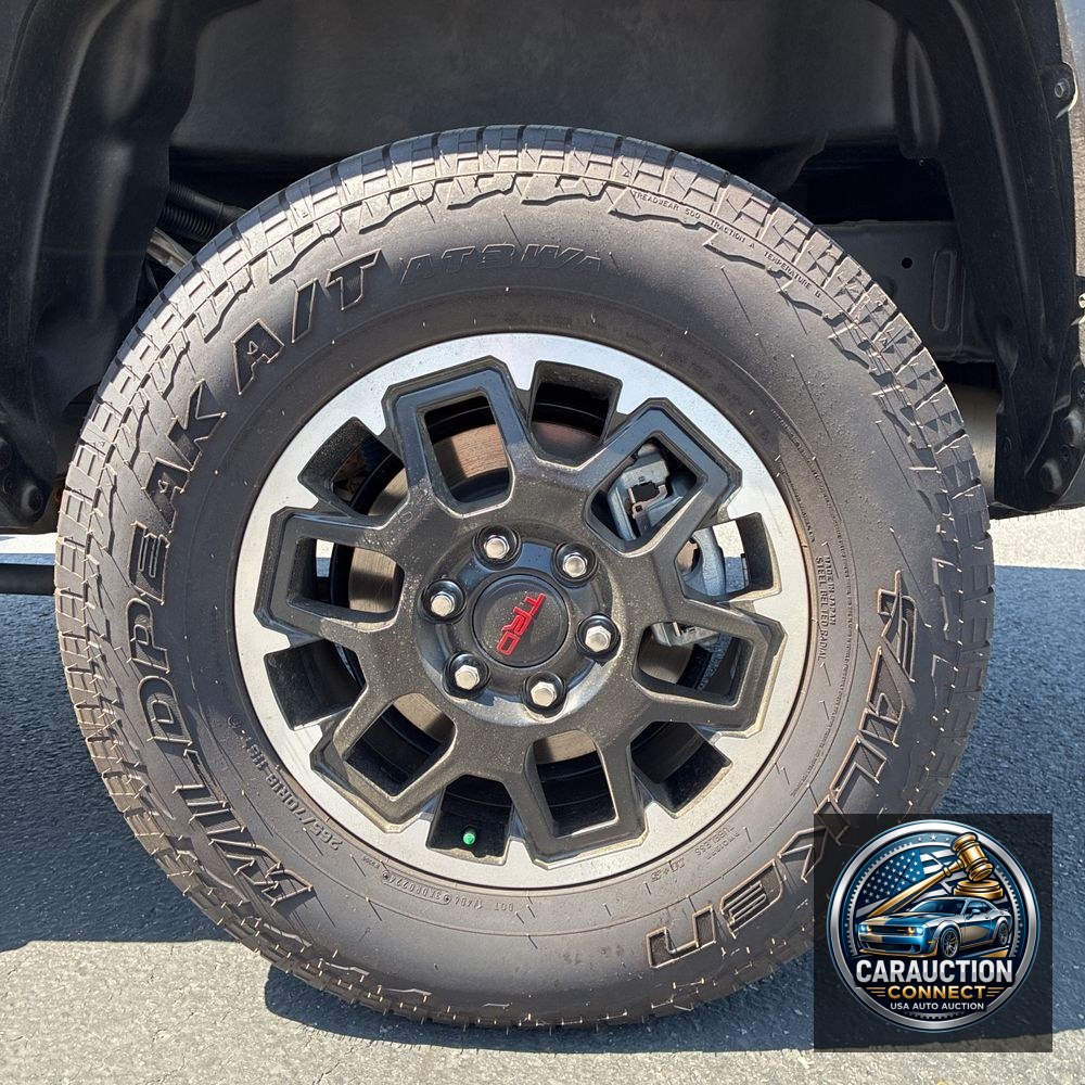 2024 Toyota Tacoma TRD Off-Road HV