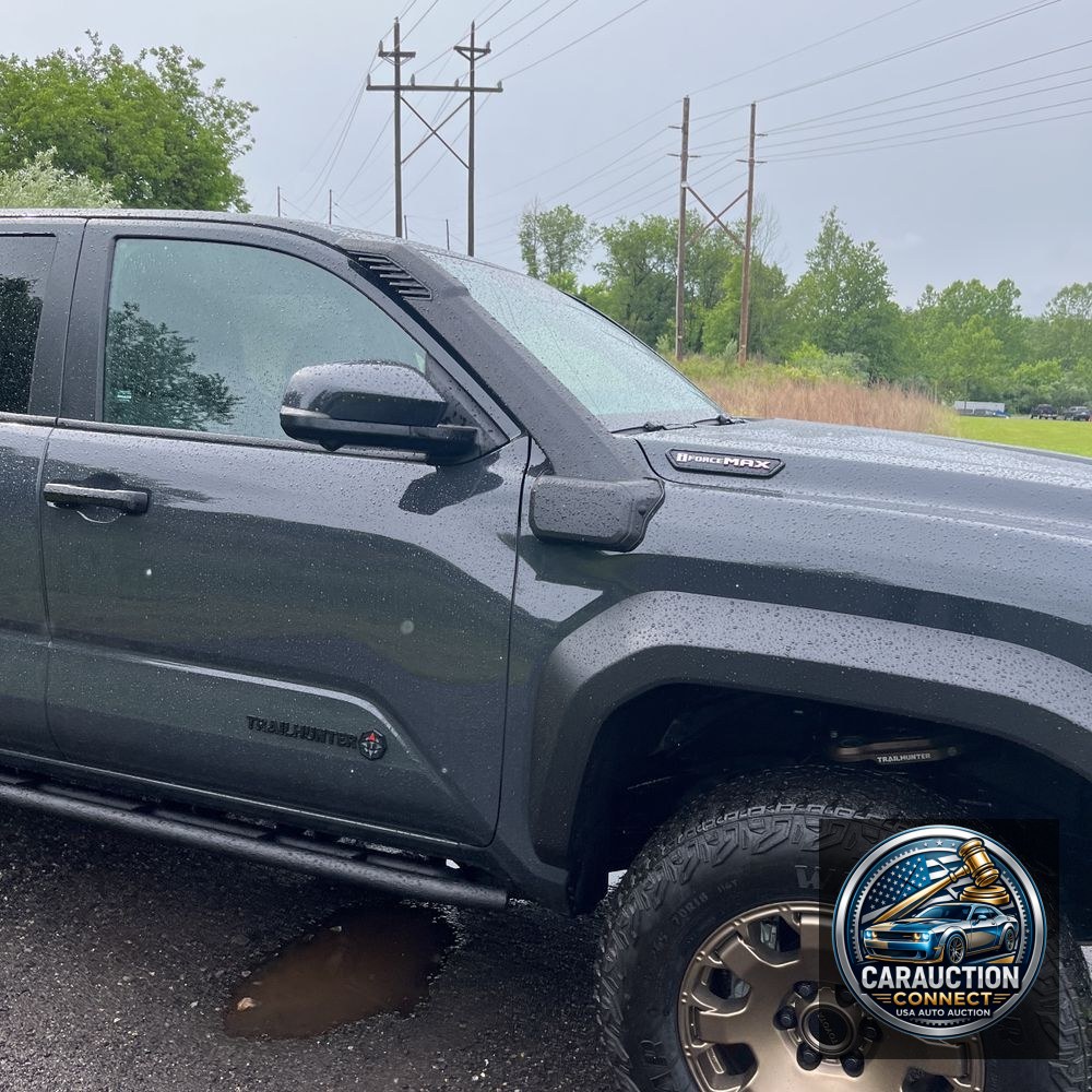 2025 Toyota Tacoma Trailhunter HV