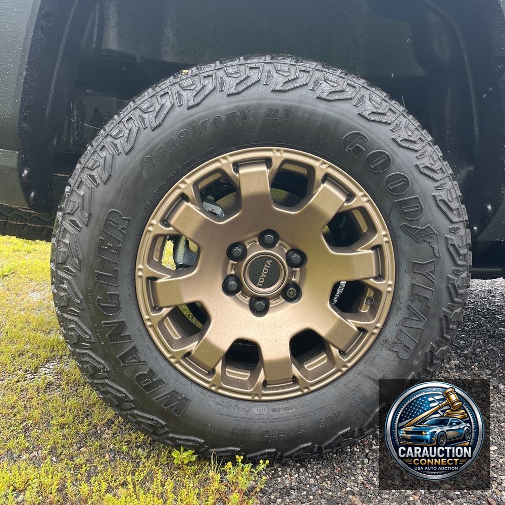 2025 Toyota Tacoma Trailhunter HV