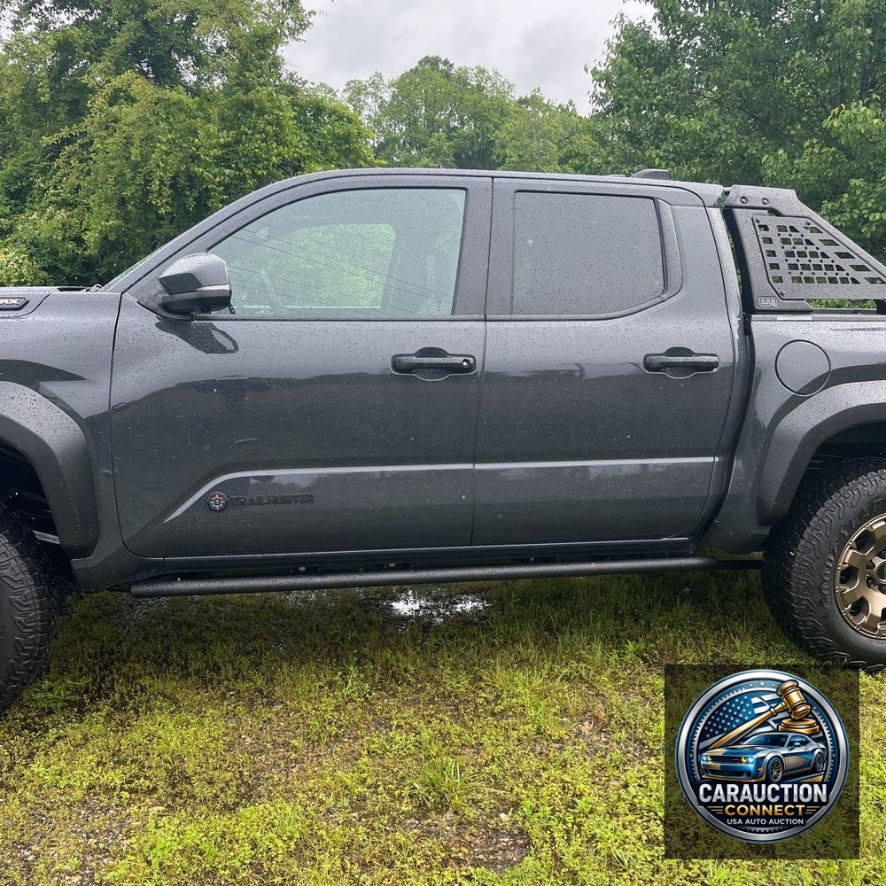 2025 Toyota Tacoma Trailhunter HV