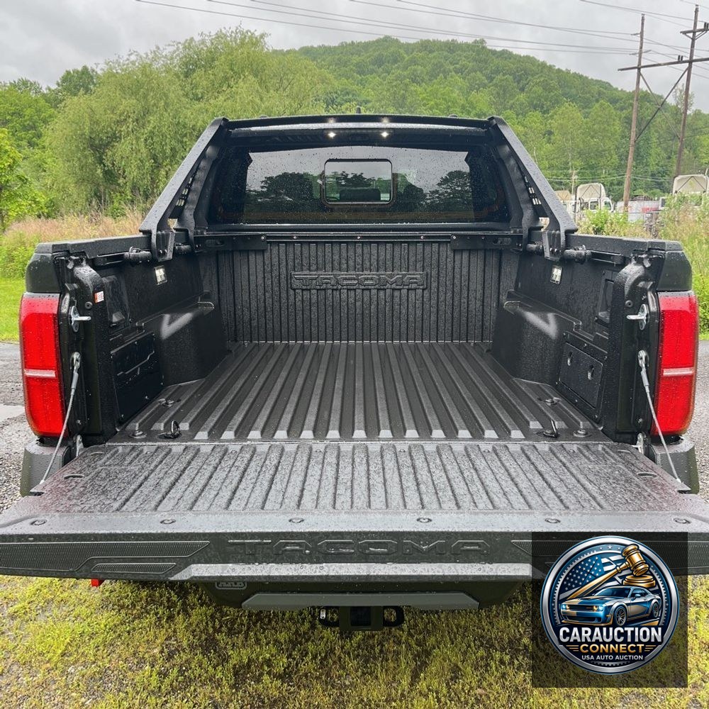 2025 Toyota Tacoma Trailhunter HV
