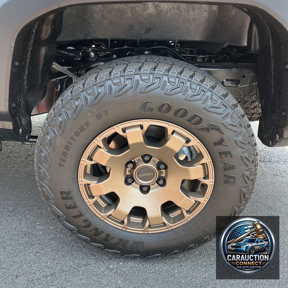 2025 Toyota Tacoma Trailhunter HV