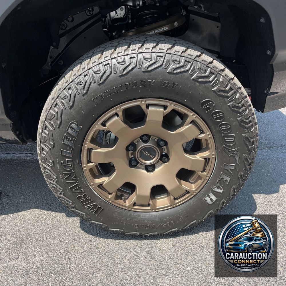 2025 Toyota Tacoma Trailhunter HV