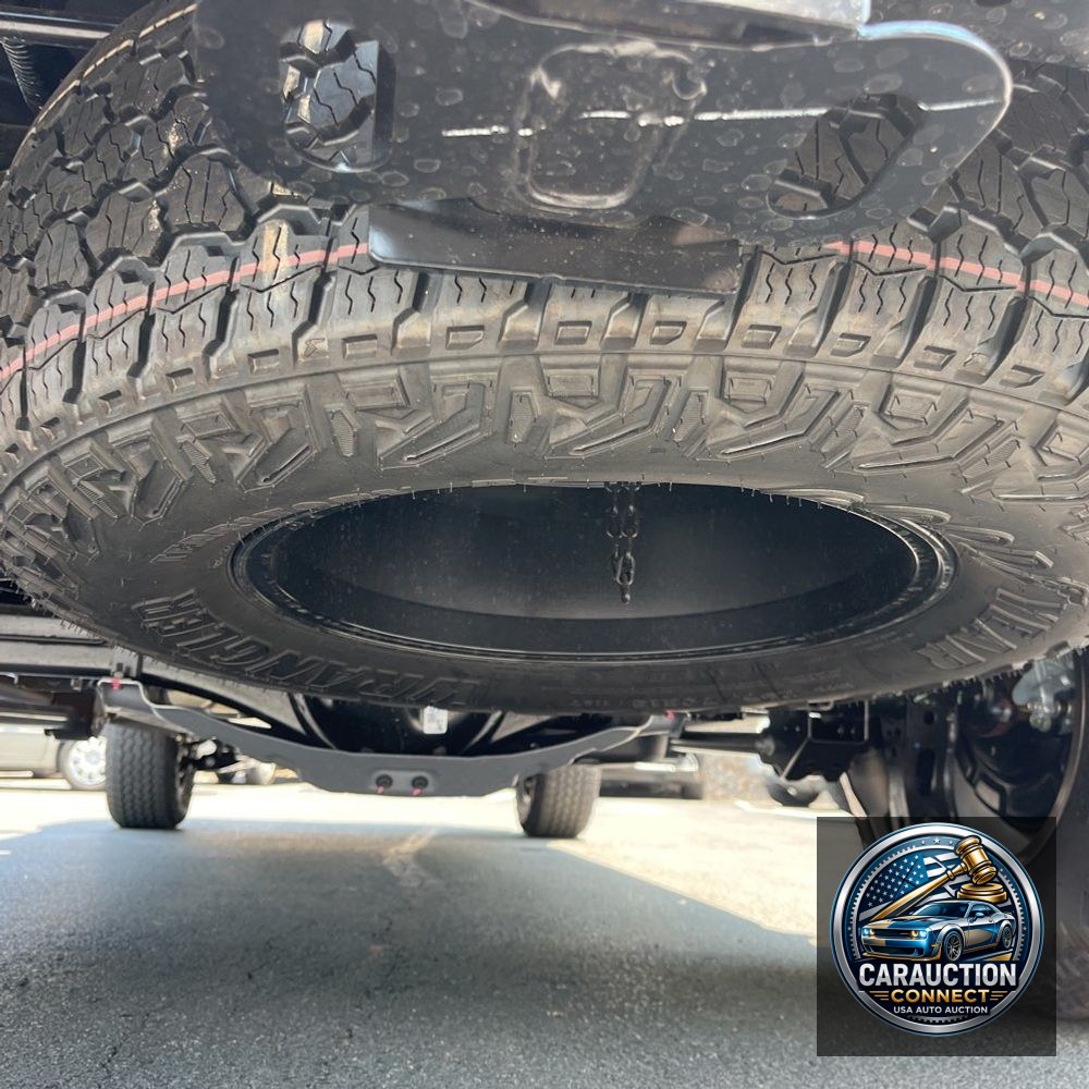 2025 Toyota Tacoma Trailhunter HV
