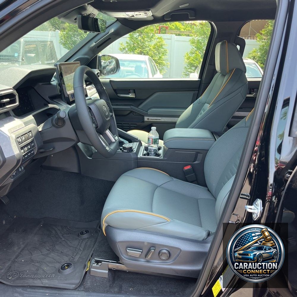 2025 Toyota Tacoma Trailhunter HV