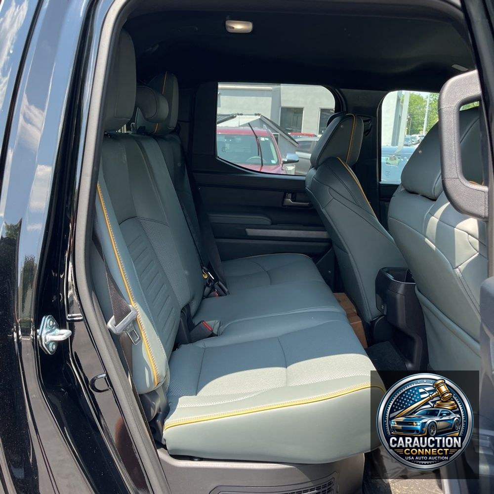 2025 Toyota Tacoma Trailhunter HV