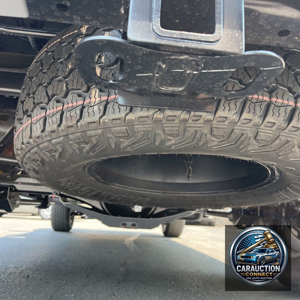 2025 Toyota Tacoma Trailhunter HV