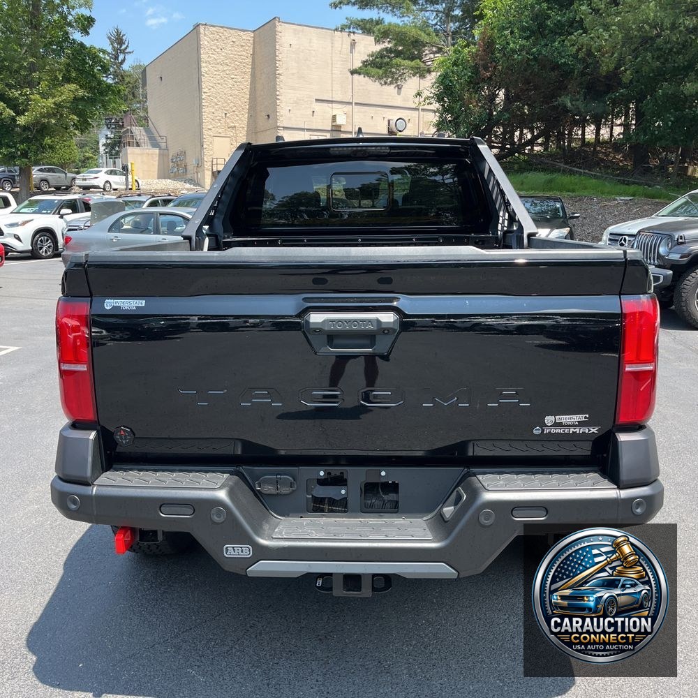 2025 Toyota Tacoma Trailhunter HV