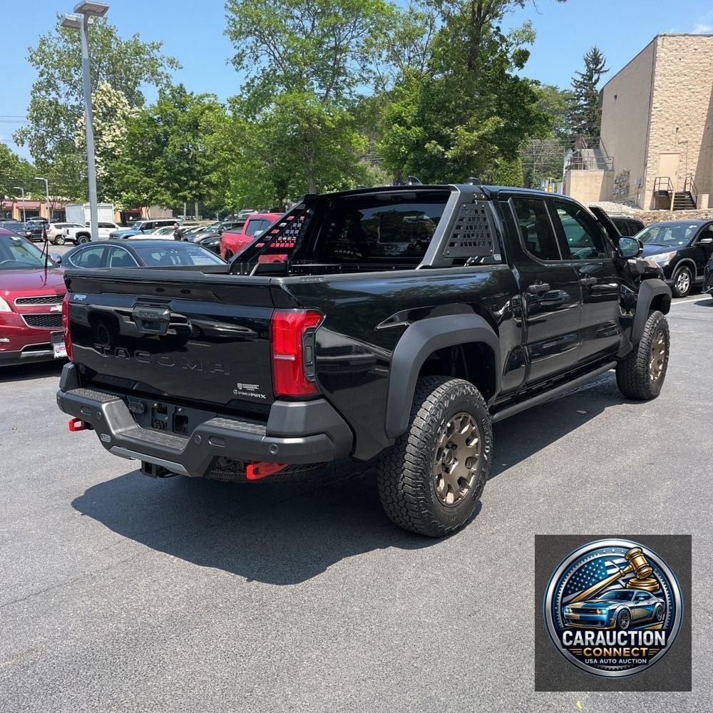 2025 Toyota Tacoma Trailhunter HV