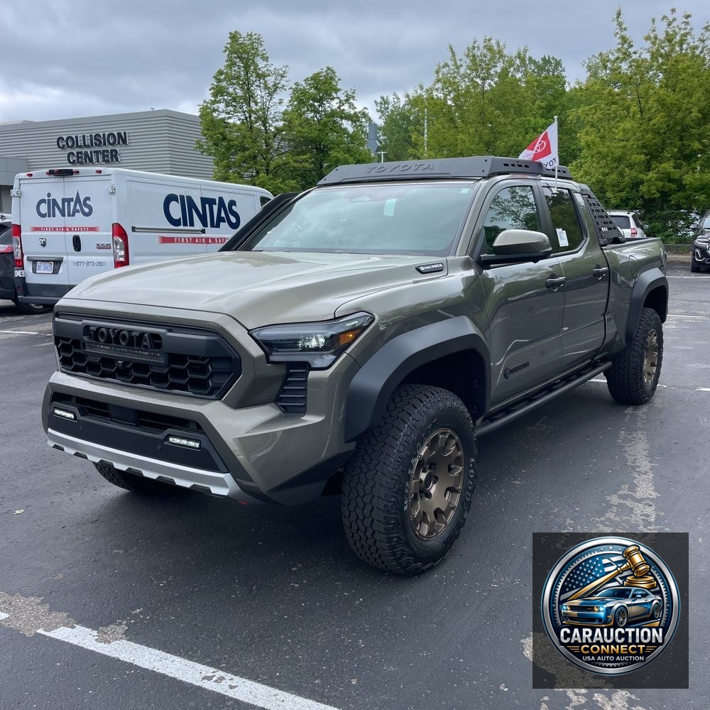 2025 Toyota Tacoma Trailhunter HV