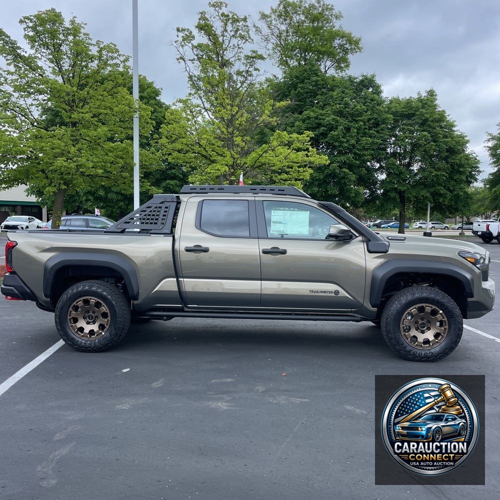 2025 Toyota Tacoma Trailhunter HV
