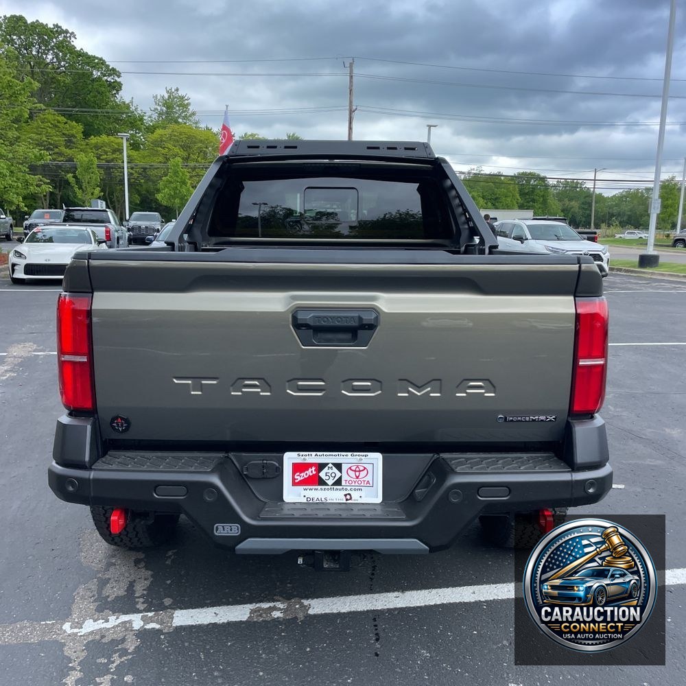 2025 Toyota Tacoma Trailhunter HV