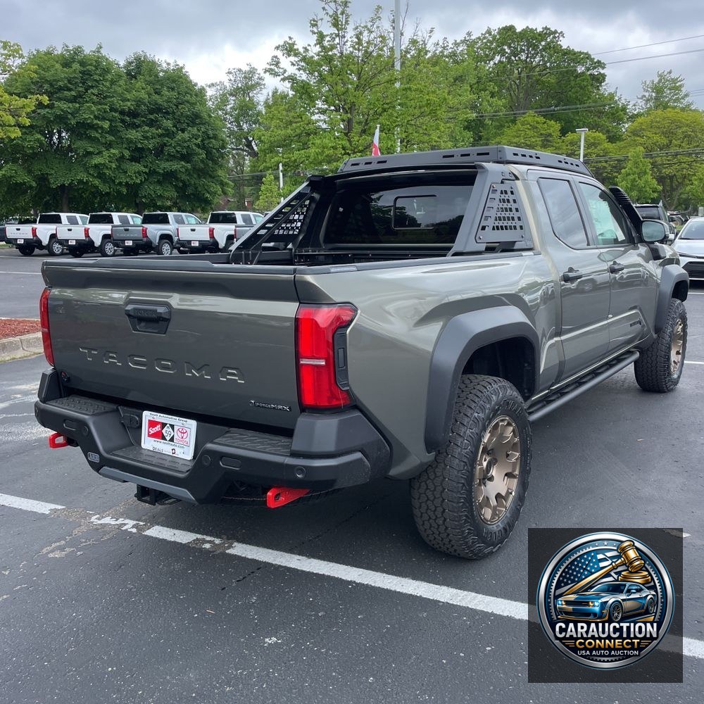 2025 Toyota Tacoma Trailhunter HV