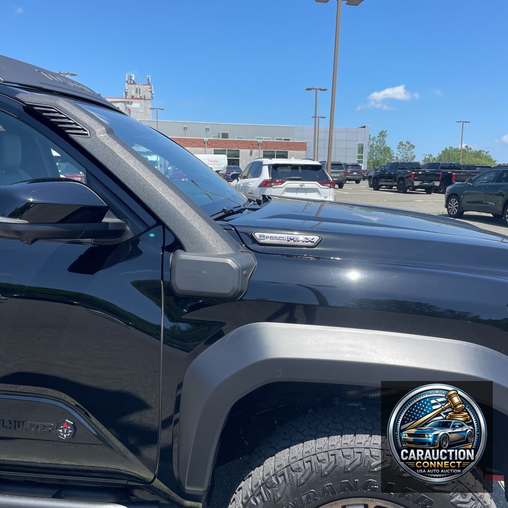 2025 Toyota Tacoma Trailhunter HV