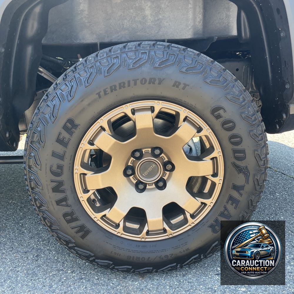2025 Toyota Tacoma Trailhunter HV