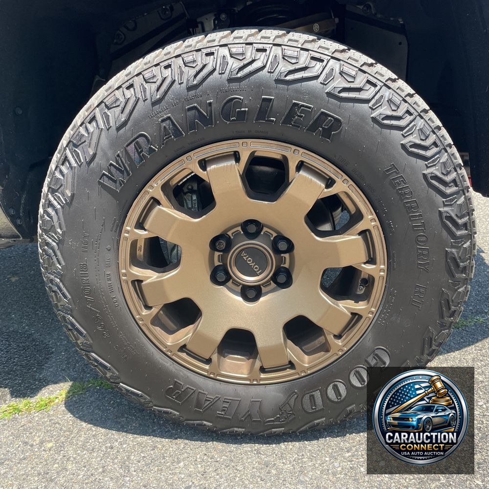 2025 Toyota Tacoma Trailhunter HV